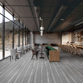 alt="Керамогранит под дерево Lodgepole Pine 150×900 мм тёмно-серый матовый с рельефом"